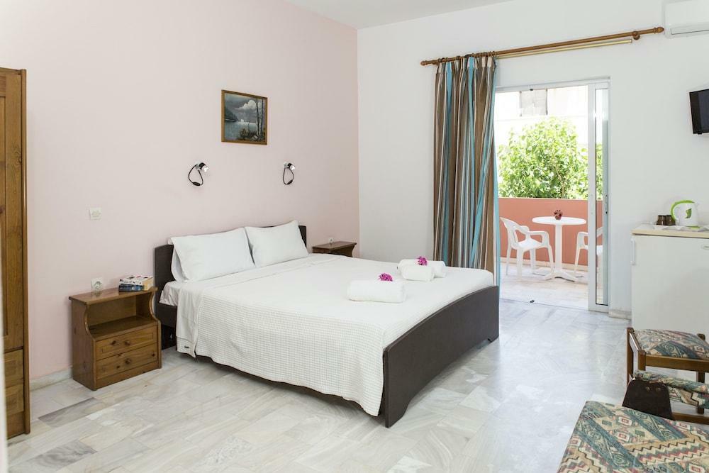Revekka Rooms Kíssamos Exteriér fotografie